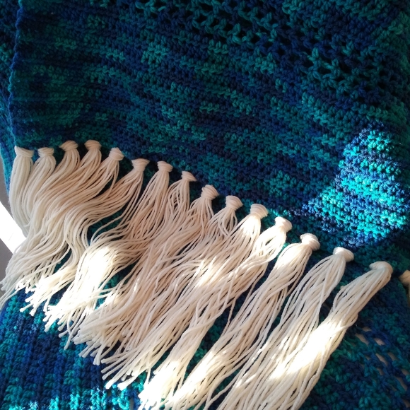 Handmade Afghan - Picture 4 of 7